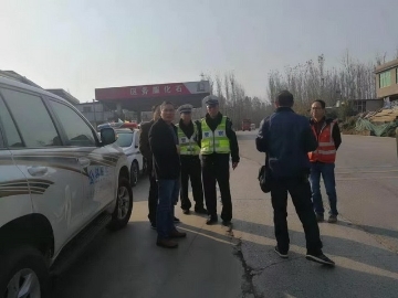 云南省公路局张富强处长一行调研108国道富民段安全隐患